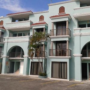 Hotel Paraiso Suites